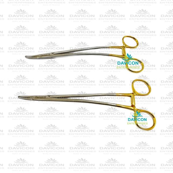 Stratte needle holder